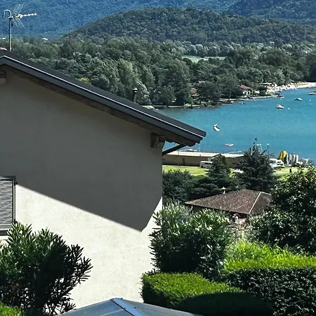 Vicino Al Lago, Con Ampio Giardino E Parcheggio Gera Lario